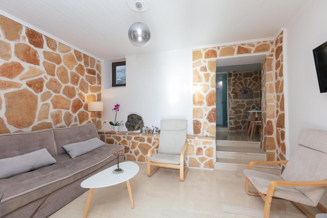 Annaview Apartments & Suites Plakiás Eksteriør bilde